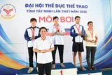 Môn Bơi Đại hội Thể dục thể thao tỉnh Tây Ninh lần thứ I: Xã Hậu Thạnh đại thắng nội dung tiếp sức
