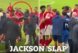 Jackson của Chelsea có tát cầu thủ Nottingham không?