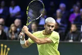 Alcaraz thua ngay vòng 1 Paris Masters