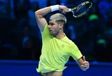 Alcaraz, Zverev thắng trận mở màn ATP Finals 2025