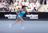 Thắng trận đấu dài nhất sự nghiệp, Pegula vào vòng 3 Charleston Open