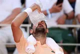 Vượt qua nắng nóng và sức ép khán giả, Djokovic vào vòng 3 Roland Garros 2026