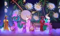 Tổ chức Chương trình nghệ thuật chào mừng Ngày Văn hóa Việt Nam bảo đảm tạo điều kiện để Nhân dân được tham gia đầy đủ