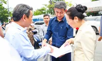 Bộ trưởng Lâm Thị Phương Thanh kiểm tra tổng duyệt Lễ phát động Phong trào toàn dân tập luyện thể thao