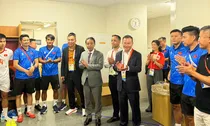 Thứ trưởng Hoàng Đạo Cương gặp gỡ, biểu dương U23 Việt Nam sau chiến thắng trước U23 Philippines