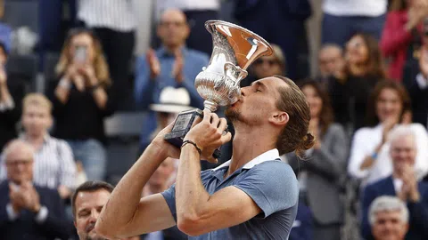 Zverev vô địch giải Roma Masters lần thứ hai