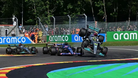 Hamilton gặp tai nạn, Verstappen vô địch chặng đua Công thức 1 tại Bỉ