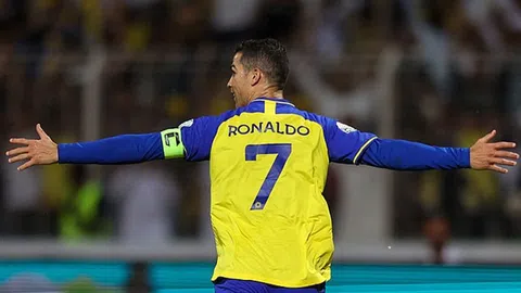Xem cú hat-trick thứ hai của Ronaldo sau 3 trận đấu