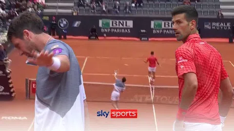 Djokovic bất bình về vụ Norrie “chơi xấu”