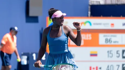 Giải Quần vợt Canada Open 2025: Mboko thiết lập trận chung kết gặp Naomi Osaka