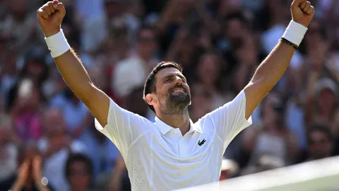Djokovic thắng trận tứ kết dài nhất lịch sử sau hơn 5 giờ bào sức