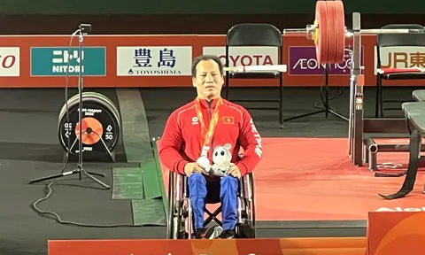 ASIAN Para Games 5: Lực sĩ Lê Văn Công giành huy chương bạc đầu tiên cho Đoàn Thể thao Người khuyết tật Việt Nam