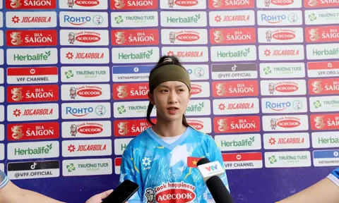 Tân binh Trần Thị Thu Phương nỗ lực bứt phá ở đội tuyển nữ Việt Nam và khát vọng vươn ra biển lớn