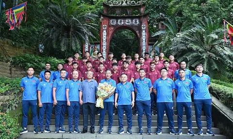 Đội tuyển U20 Việt Nam dâng hương tưởng niệm các Vua Hùng: Tiếp thêm động lực trước thềm Vòng loại Giải vô địch châu Á 2027
