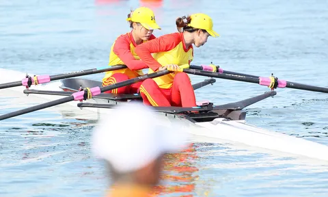 Đánh bại đối thủ Hàn Quốc nghẹt thở, Tú Uyên và Bích Ngọc đoạt huy chương đồng thứ 2 cho Rowing Việt Nam tại ASIAD 20