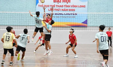 Cụm 12 xã Tiểu Cần thắng áp đảo ngày ra quân