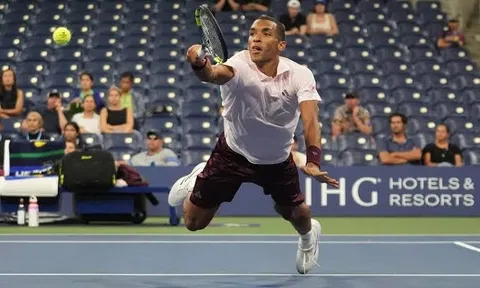 Auger-Aliassime gặp sự cố thể lực đáng ngại tại US Open 2026