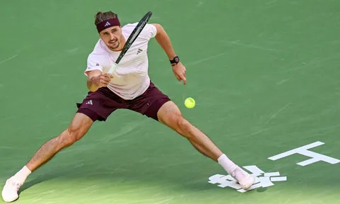 Zverev ghi tên vào bán kết Thượng Hải Masters
