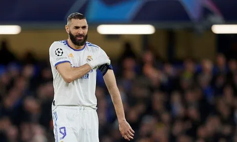Huấn luyện viên Ancelotti ra phán quyết về tương lai của Benzema tại Real Madrid