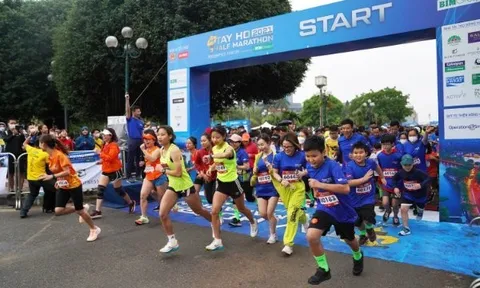 Gần 3.000 vận động viên tham gia giải chạy Tay Ho Half Marathon 2021