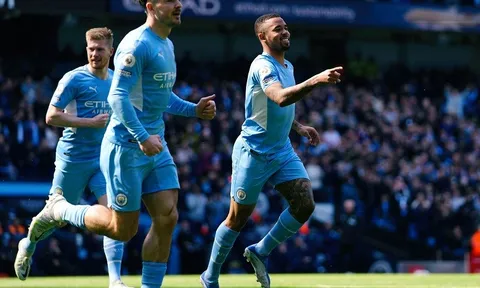 Manchester City - Watford > 5-1: Hủy diệt để gây áp lực lên Liverpool
