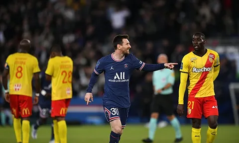 PSG vô địch Ligue 1 trong ngày Messi lập siêu phẩm