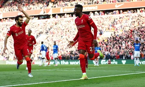 Liverpool - Everton > 2-0: Bước ngoặt từ “Thần tài” Origi