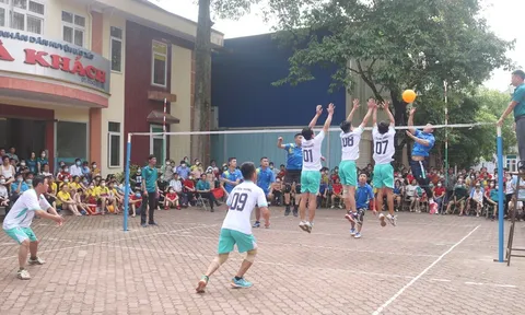 Huyện Bát Xát tổ chức giải Bóng chuyền hơi và Cầu lông công nhân, viên chức, lao động 