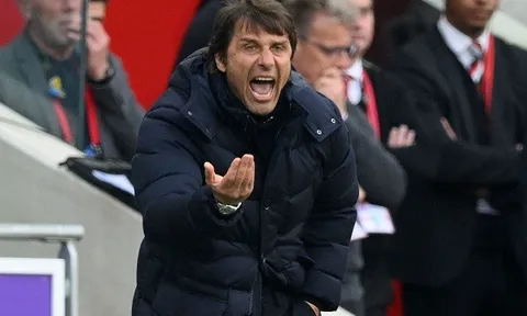 Ông Conte lên tiếng trước tin đồn chuyển đến dẫn dắt PSG
