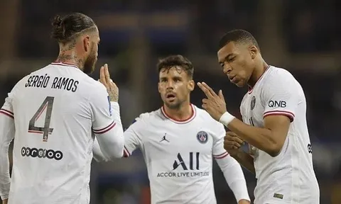 PSG trả giá đắt cho những sai lầm ở hàng thủ