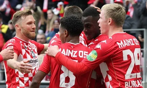 Bayern Munich thua thảm trong chuyến làm khách của Mainz 05