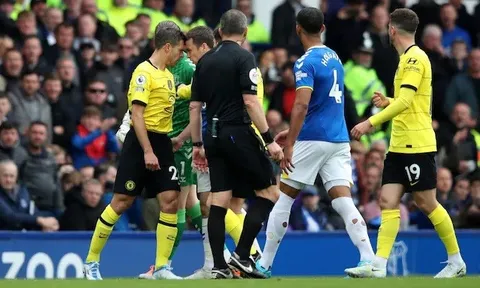 Huấn luyện viên Thomas Tuchel thất vọng với hàng thủ của Chelsea