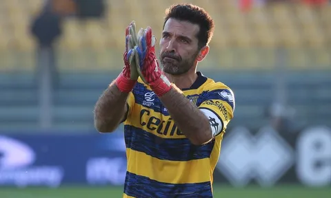 Lý do khiến Buffon từ chối AC Milan khi mới bắt đầu sự nghiệp