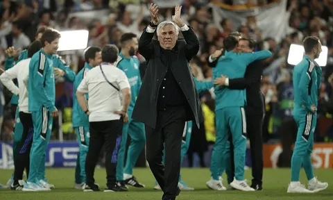 HLV Carlo Ancelotti và tiền đạo Rodrygo cùng lập kỷ lục ở Champions League
