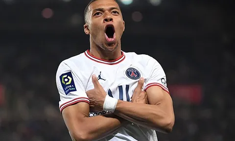 Kylian Mbappe chưa chốt hợp đồng mới với PSG