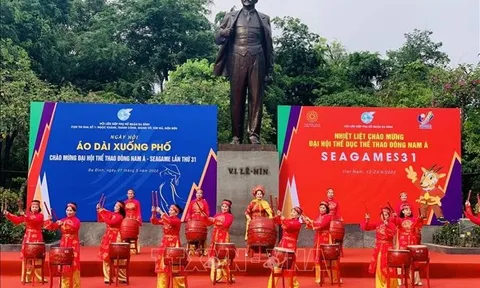 Xây dựng hình ảnh Thủ đô thanh lịch qua Ngày hội 'Áo dài xuống phố'