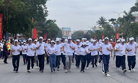 Quảng Bình phát động cuộc vận động "Toàn dân rèn luyện thân thể theo gương Bác Hồ vĩ đại"