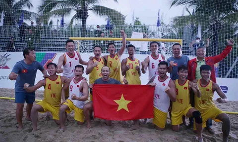 Bóng ném bãi biển nam Việt Nam sớm giành huy chương vàng SEA Games 31