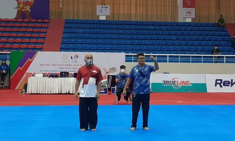 Các thành viên dự môn Pencak Silat tập huấn luật mới