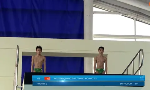 Quang Đạt và Hoàng Tú giành huy chương đồng nội dung đôi nam cầu cứng 10m