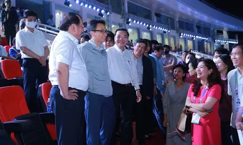 Phó Thủ tướng Vũ Đức Đam dự tổng duyệt Lễ khai mạc SEA Games 31