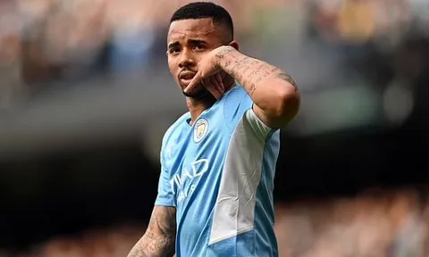 Tiền đạo Gabriel Jesus tìm đường rời Etihad sau khi Man City chiêu môn Erling Haaland