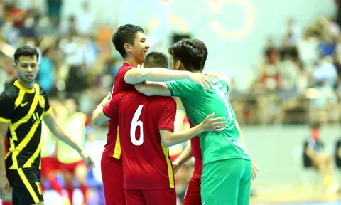 Bóng đá trong nhà SEA Games 31: Futsal nam Việt Nam thắp lại hy vọng