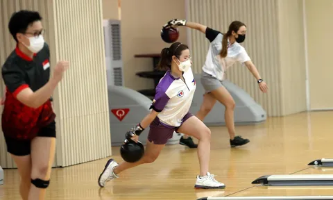 Những tấm huy chương vàng đầu tiên môn Bowling đã có chủ