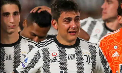 Tiền đạo Paulo Dybala khóc nức nở trong trận đấu cuối trên sân nhà cùng Juventus