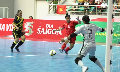 Thắng Malaysia, tuyển futsal nữ Việt Nam củng cố ngôi đầu Bảng xếp hạng