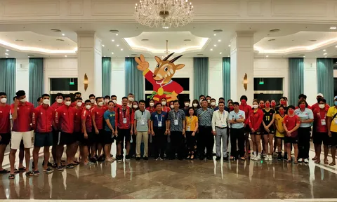Liên đoàn Bóng chuyền Việt Nam động viên các đội tuyển bóng chuyền thi đấu tại SEA Games 31