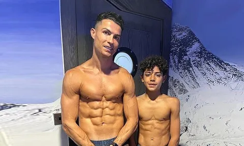 Ronaldo gây bất ngờ khi tập luyện tại phòng gym giá 255 bảng/tháng