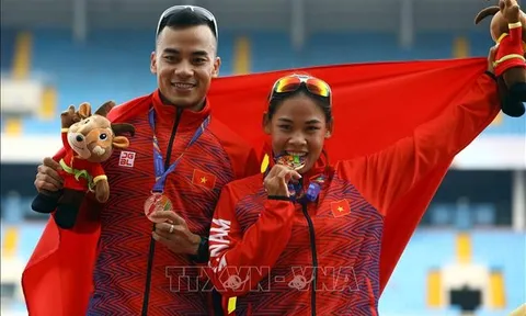 Thanh Phúc chốt tấm huy chương vàng thứ 22 cho Điền kinh Việt Nam
