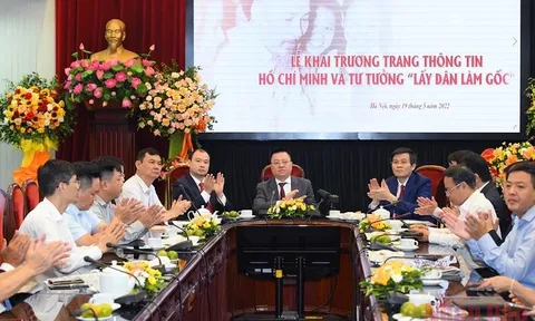 Khai trương Trang thông tin Hồ Chí Minh và tư tưởng “lấy dân làm gốc”